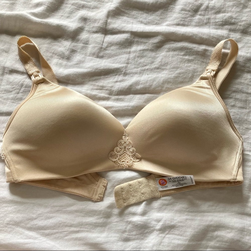 Bravado nursing bra 34D/DD soft cup light beige